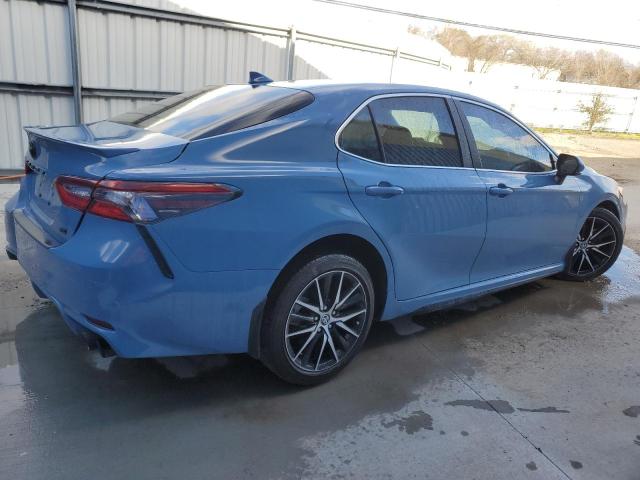 4T1T11AK2PU184226 - 2023 TOYOTA CAMRY SE NIGHT SHADE BLUE photo 3