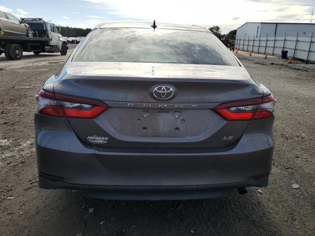 4T1C11AK5MU460295 - 2021 TOYOTA CAMRY LE GRAY photo 6