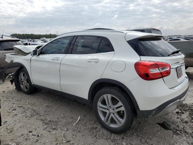 WDCTG4EB6JJ367288 - 2018 MERCEDES-BENZ GLA 250 WHITE photo 2