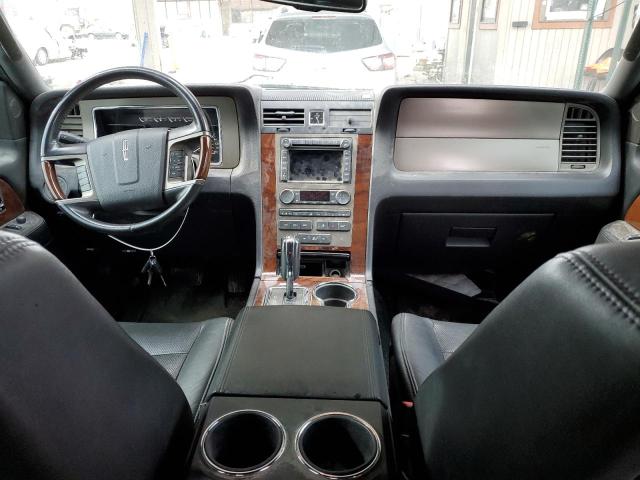 5LMJJ2J53BEJ08988 - 2011 LINCOLN NAVIGATOR 黑色 照片 8