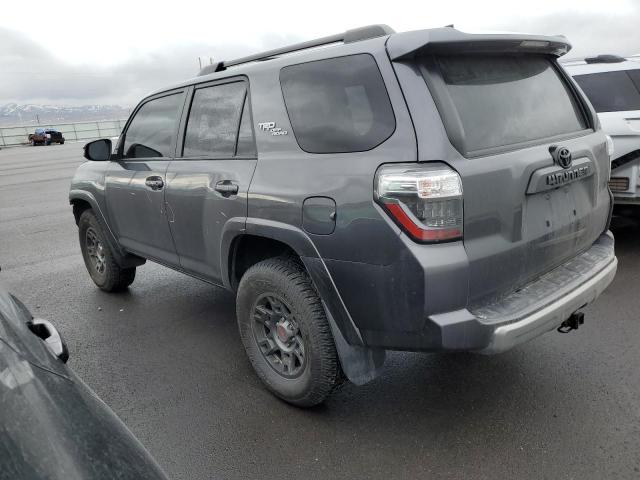 JTEBU5JR3L5748963 - 2020 TOYOTA 4RUNNER SR5/SR5 PREMIUM GRAY photo 2