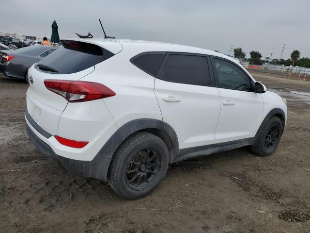 KM8J23A42GU088646 - 2016 HYUNDAI TUCSON SE WHITE photo 3