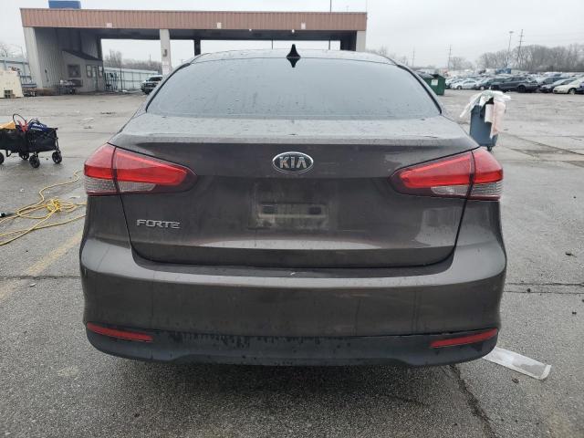 3KPFK4A76HE130388 - 2017 KIA FORTE LX BROWN photo 6