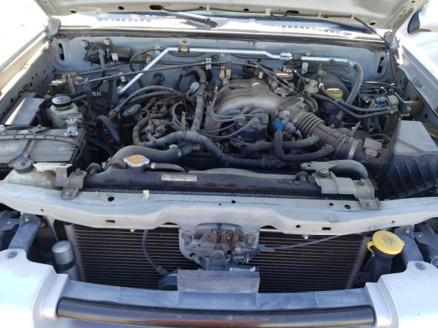 1N6ED29X84C445819 - 2004 NISSAN FRONTIER CREW CAB XE V6 SILVER photo 11