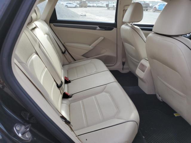 1VWDT7A36HC047423 - 2017 VOLKSWAGEN PASSAT R-LINE Schwarz Foto 10