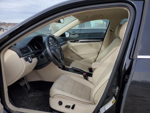 1VWDT7A36HC047423 - 2017 VOLKSWAGEN PASSAT R-LINE Schwarz Foto 7