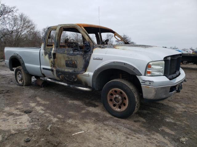 1FTSX21535EB63018 - 2005 FORD F250 SUPER DUTY SILVER photo 4