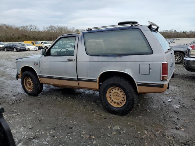 1G8CT18B7F8202337 - 1985 CHEVROLET BLAZER S10 TWO TONE photo 2