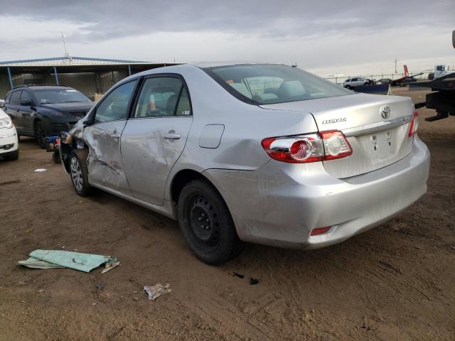 5YFBU4EEXDP137094 - 2013 TOYOTA COROLLA BASE SILVER photo 2