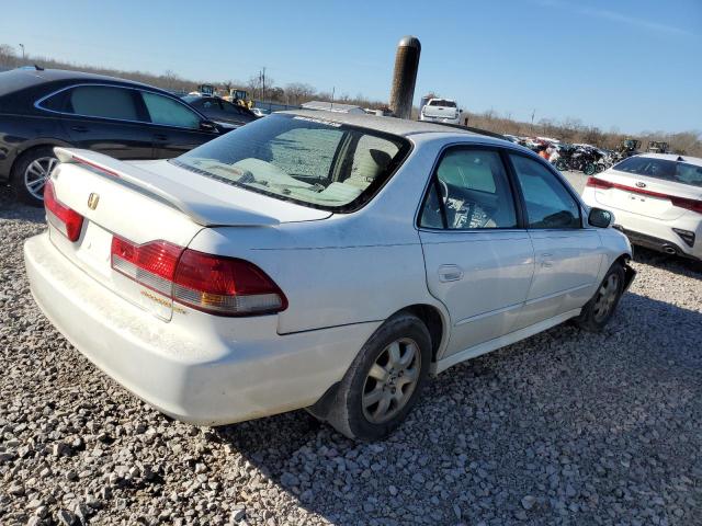 1HGCG56661A077065 - 2001 HONDA ACCORD EX WHITE photo 3