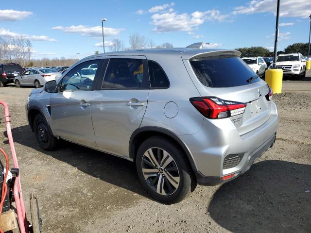 JA4ARUAU7NU008352 - 2022 MITSUBISHI OUTLANDER ES 银色 照片 2