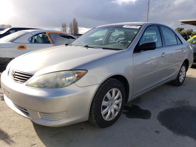 4T1BE32K66U153876 - 2006 TOYOTA CAMRY LE SILVER photo 1