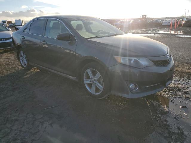 4T1BF1FK4CU062354 - 2012 TOYOTA CAMRY BASE GRAY photo 4