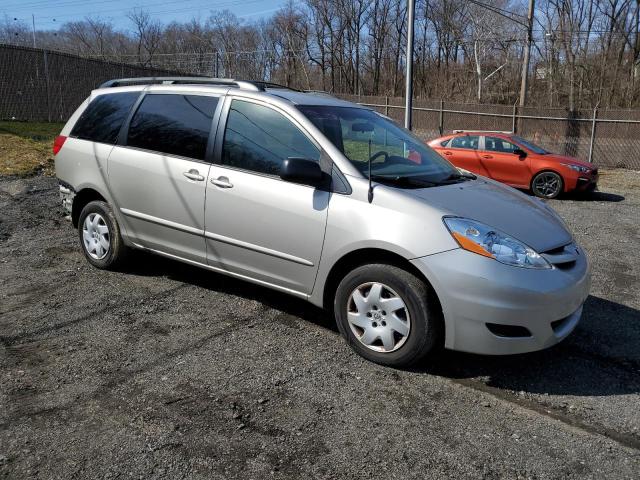 5TDBA23C56S056738 - 2006 TOYOTA SIENNA LE SILVER photo 4