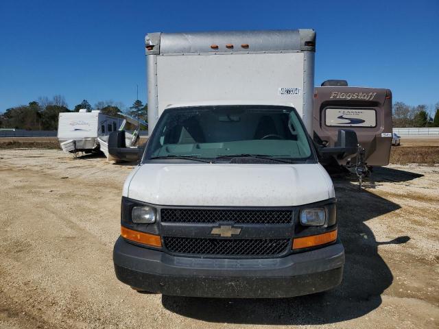 1GB3GSCGXG1311795 - 2016 CHEVROLET EXPRESS G3 WHITE photo 5