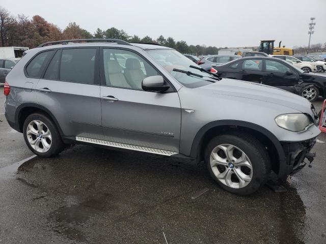 5UXZV8C51BL421580 - 2011 BMW X5 XDRIVE50I GRAY photo 4