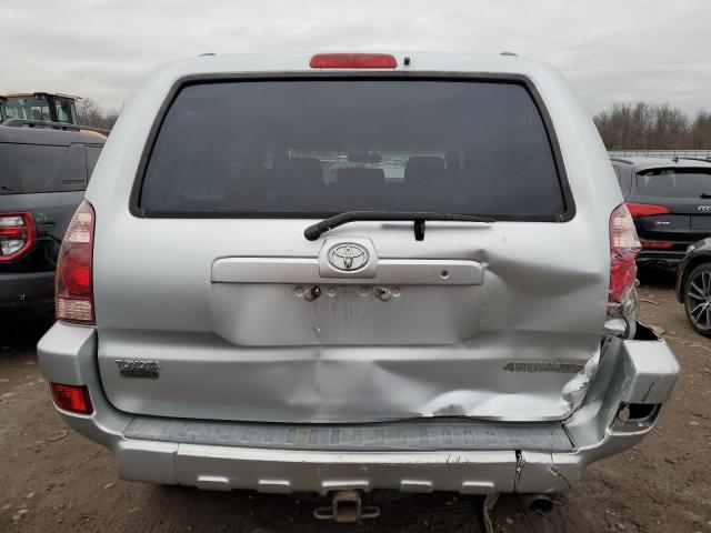 JTEBU14R050077613 - 2005 TOYOTA 4RUNNER SR5 SILVER photo 6