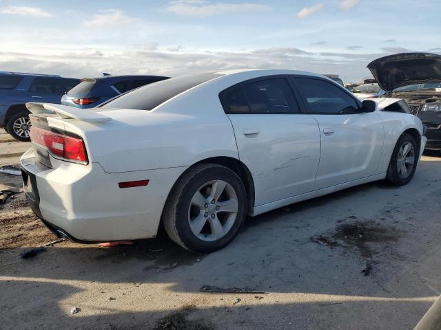 2C3CDXBG0EH192581 - 2014 DODGE CHARGER SE WHITE photo 3