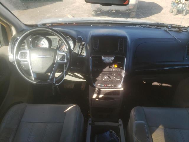 2A4RR8DG4BR704546 - 2011 CHRYSLER TOWN & COU TOURING L BLACK photo 8