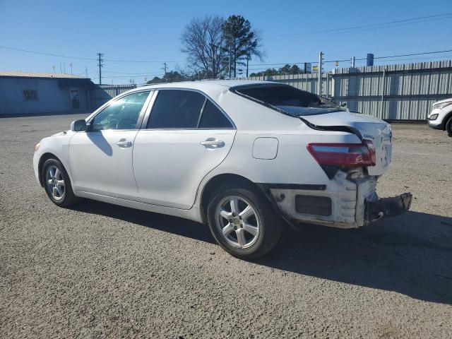 4T1BE46K17U579122 - 2007 TOYOTA CAMRY CE WHITE photo 2