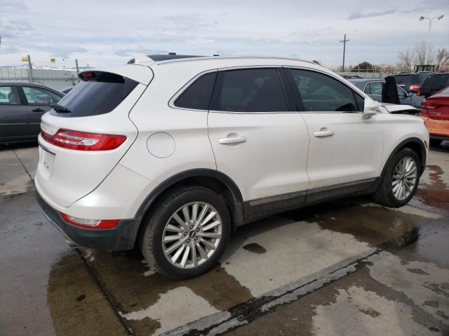 5LMCJ1D9XKUL26787 - 2019 LINCOLN MKC WHITE photo 3