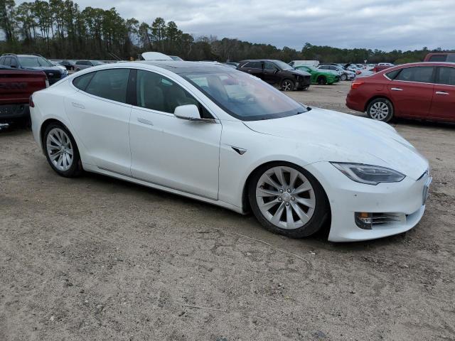 5YJSA1E27GF170678 - 2016 TESLA MODEL S თეთრი ფოტო 4