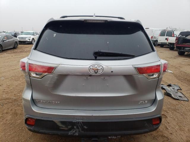 5TDKKRFH7FS067155 - 2015 TOYOTA HIGHLANDER XLE SILVER photo 6