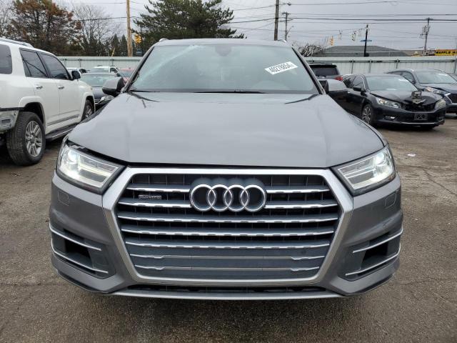 WA1AAAF78JD012932 - 2018 AUDI Q7 PREMIUM GRAY photo 5