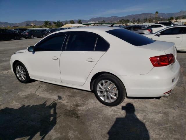 3VWDZ7AJ8BM322289 - 2011 VOLKSWAGEN JETTA SE WHITE photo 2