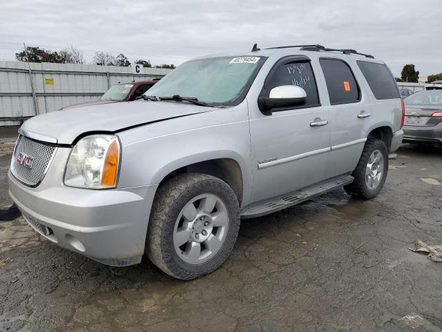 2013 GMC YUKON SLT, 