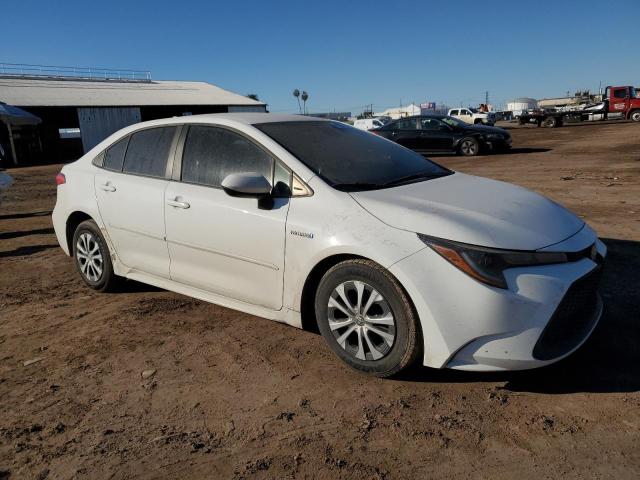 JTDEAMDE5MJ004139 - 2021 TOYOTA COROLLA LE WHITE photo 4