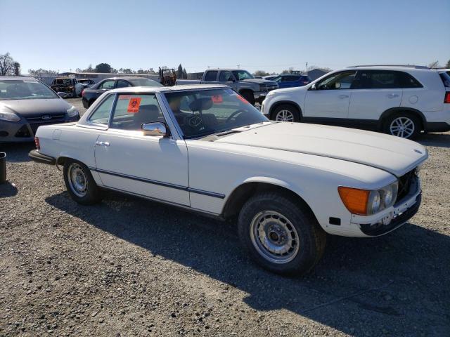 WDBBA45C7FA029741 - 1985 MERCEDES-BENZ 380 SL WHITE photo 4