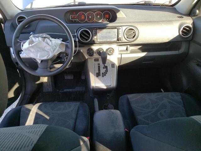 JTLZE4FEXB1126970 - 2011 TOYOTA SCION XB Gümüş fotoğraf 8