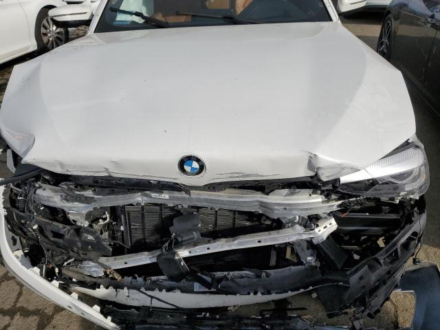 WBAJE5C57KWW15622 - 2019 BMW 540 I WHITE photo 11