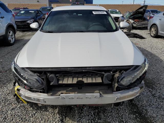 1HGCV1F12KA130655 - 2019 HONDA ACCORD LX WHITE photo 5