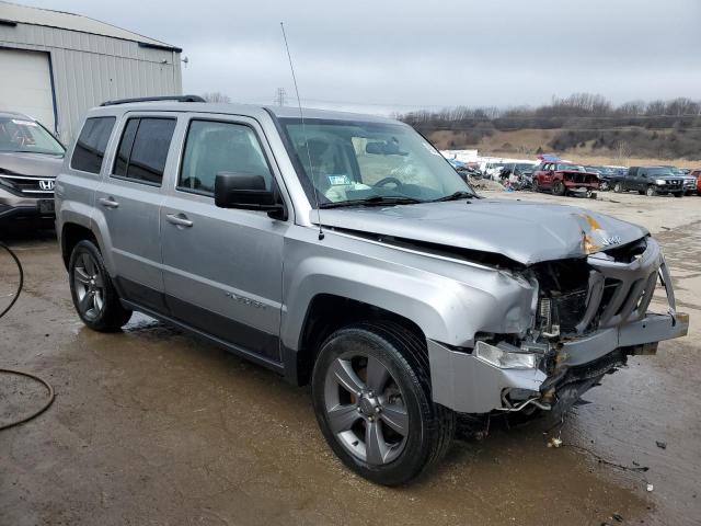 1C4NJPFA8FD107889 - 2015 JEEP PATRIOT LATITUDE SILVER photo 4