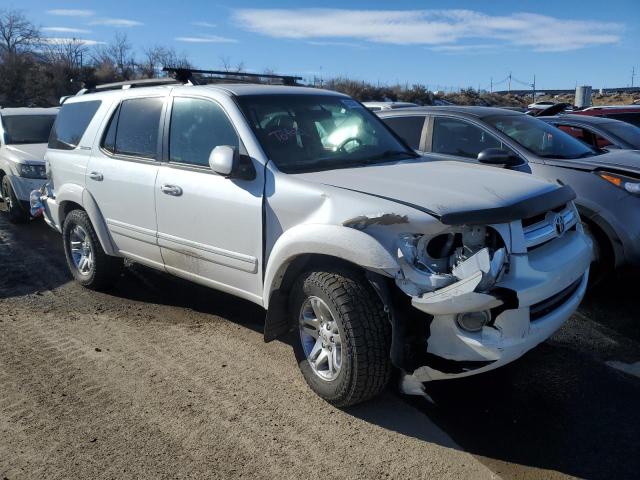 5TDBT48A15S245379 - 2005 TOYOTA SEQUOIA LIMITED WHITE photo 4