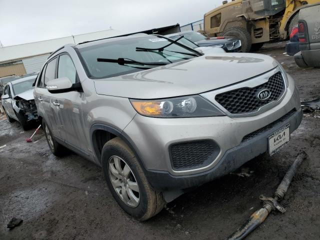 5XYKTDA2XDG316089 - 2013 KIA SORENTO LX SILVER photo 4