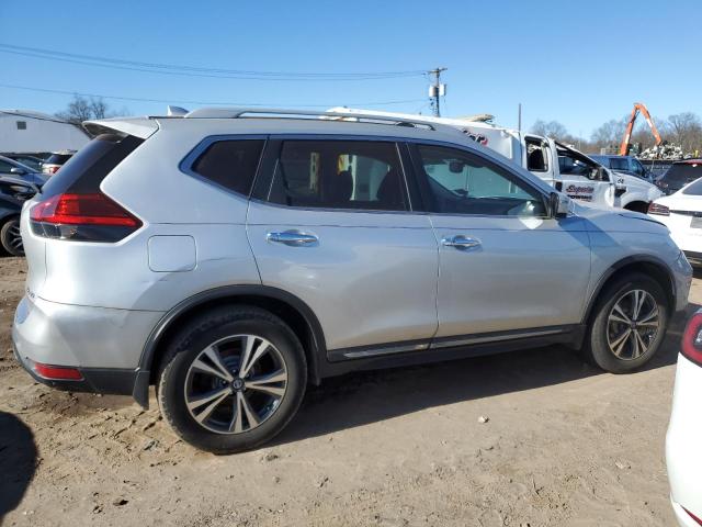 5N1AT2MVXHC755854 - 2017 NISSAN ROGUE SV SILVER photo 3