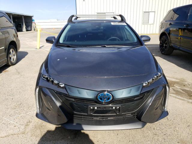 JTDKAMFPXN3223640 - 2022 TOYOTA PRIUS PRIM LE GRAY photo 5