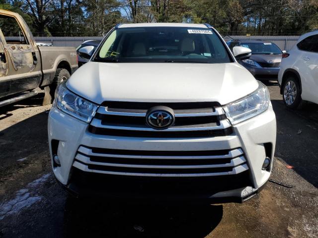 5TDKZRFH8JS271709 - 2018 TOYOTA HIGHLANDER SE WHITE photo 5