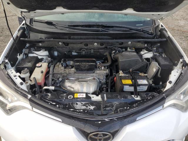 JTMBFREVXJJ177747 - 2018 TOYOTA RAV4 LE WHITE photo 11