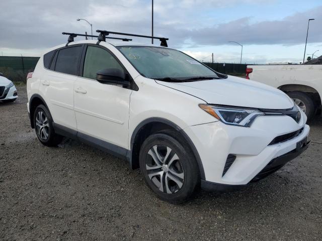 JTMBFREVXJJ177747 - 2018 TOYOTA RAV4 LE WHITE photo 4