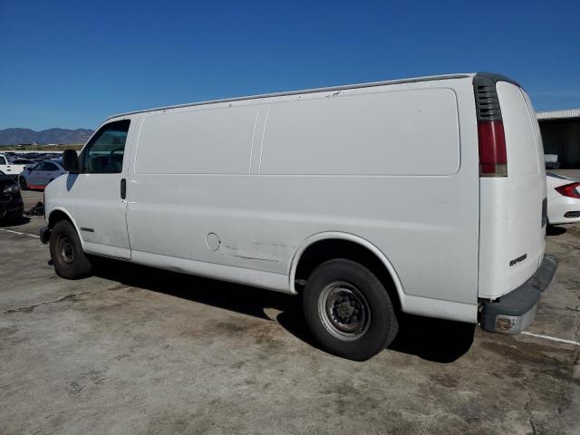 1GCHG39R711114851 - 2001 CHEVROLET EXPRESS G3 WHITE photo 2