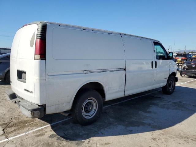 1GCHG39R711114851 - 2001 CHEVROLET EXPRESS G3 WHITE photo 3