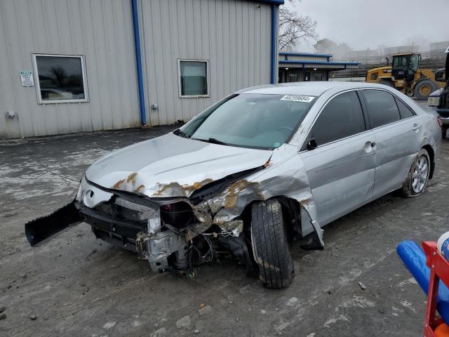 4T4BF3EK2BR171929 - 2011 TOYOTA CAMRY BASE SILVER photo 1