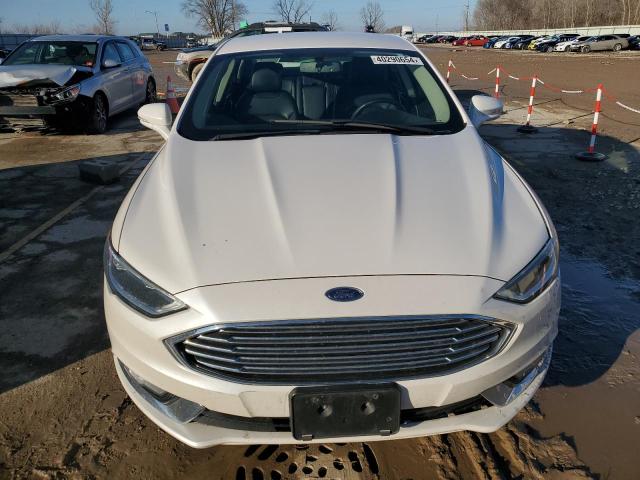 3FA6P0HD4HR341710 - 2017 FORD FUSION SE WHITE photo 5