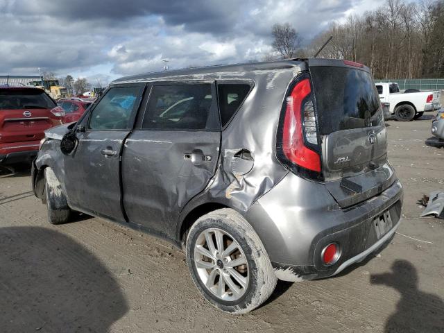 KNDJP3A58K7668862 - 2019 KIA SOUL + GRAY photo 2