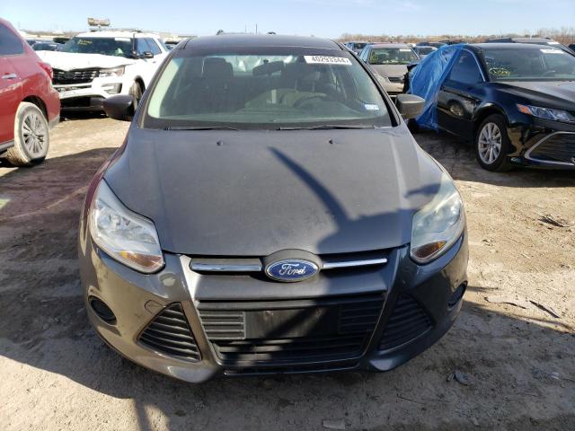 1FAHP3E2XCL189145 - 2012 FORD FOCUS S GRAY photo 5