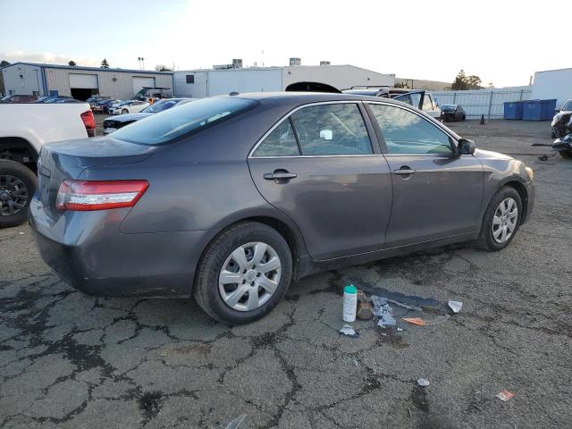 JTNBF3EK0A3002071 - 2010 TOYOTA CAMRY BASE GRAY photo 3